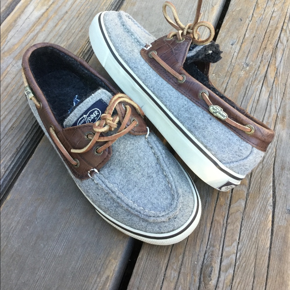 Women’s SPERRY TOPSIDER BOAT SHOES SHERPA LINED